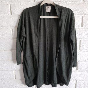 Green 3/4 Sleeve Knit Cardigan with Pockets Small